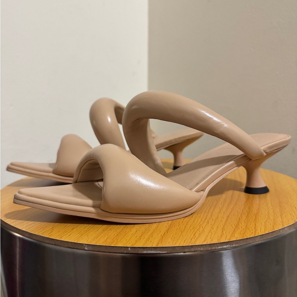 JW Pei sara mules in sugar cane